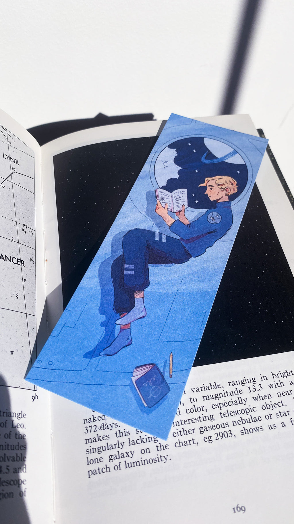 NOSTOS Bookmark
